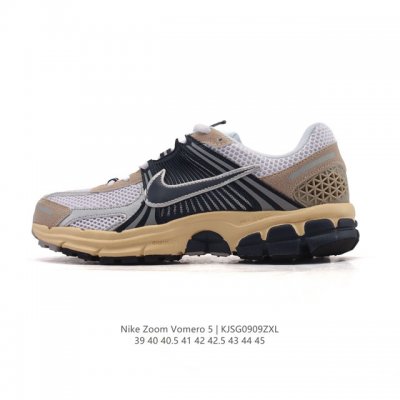 Nike 耐克夏季 Zoom Vomero 5 运动鞋休闲训练跑步鞋。Nike Zoom Vomero 5 男子运动鞋妥帖包覆足部，提供透气支撑效果。耐穿材料组