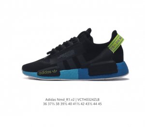 阿迪达斯adidasnmd_R1V2 二代3M反光弹力针织面 缓震男女士时尚舒适缓震运动鞋跑步鞋 采用时髦廓形 以抢眼外形诠释经典细节 为鞋款注入活力搭配 Bo
