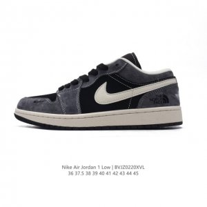 公司级 耐克 乔丹Air Jordan 1 Low Aj1 乔1 乔丹1代Aj1 北脸 北面联名低帮复古文化休闲运动篮球鞋。该鞋款从 1985 年元年款汲取设计