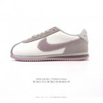 nike Classic Cortez Nylon 耐克阿甘鞋女子运动鞋。秉承元年款经典风格，糅合防水鞋面设计，令双足保持干爽舒适。防水锦纶鞋面强势抵御风雨侵袭