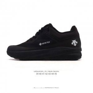 新品公司级 Descente 迪桑特Urban Outdoor系列男款Traxis运动休闲鞋夏季新品。迪桑特的Core-Tex面料，轻薄又坚固，防水透气还防风，