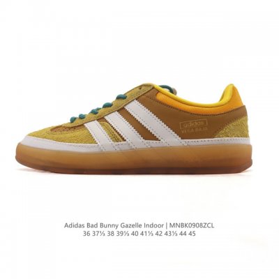 阿迪达斯 T 头鞋 系列Bad Bunny X Adidas Gazelle Indoor德训鞋 潮运动板鞋。Badbunny与Adidas再度联名，推出全新G