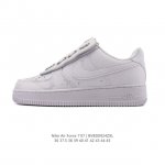 耐克 Nike Air Force 1 '07 Low 空军一号含气垫 低帮 小白鞋 百搭厚底增高休闲运动板鞋。柔软、弹性十足的缓震性能和出色的中底设计，横跨复