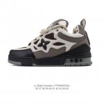 公司级 Lv Skate Sneaker 路易威登 2025年新款运动板鞋 蛇年限定 春夏秀场初次亮相，此次以粒面牛皮革焕新呈现。加垫鞋领和鞋舌援引滑板鞋设计，
