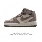 公司级 耐克 Nike Air Force 1 '07 空军一号含气垫 小白鞋 秋冬新款 加厚 中帮魔术贴 百搭厚底增高休闲运动板鞋。柔软、弹性十足的缓震性能和