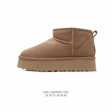 Ugg 雪地靴 女鞋广东原产，采用tpu模压鞋面内嵌羚羊棕羊毛，鞋面具有防水功能，选用7毫米uggpure 植入式羊毛里衬与可拆卸的uggpure 植入式羊毛鞋 - 点击图像关闭
