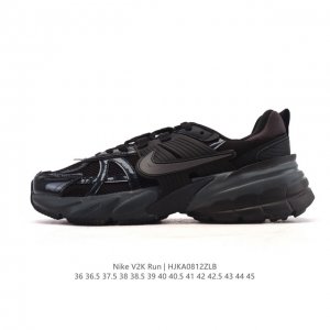 Nike 耐克 V2K Run 减震防滑 复古低帮运动跑步鞋 超火复古跑鞋，采用太空革组合呼吸网眼布鞋面材质，搭载正确4层组合底模，嵌入Tpu加固稳定模块,双层