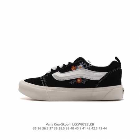 万斯 Vans Knu-Skool Vr3 Lx 面包鞋。坎普尔 茱利安系列低帮复古硫化休闲运动板鞋“肥胖版大logo”要说整个2023年最为热门的鞋型之一， - 点击图像关闭