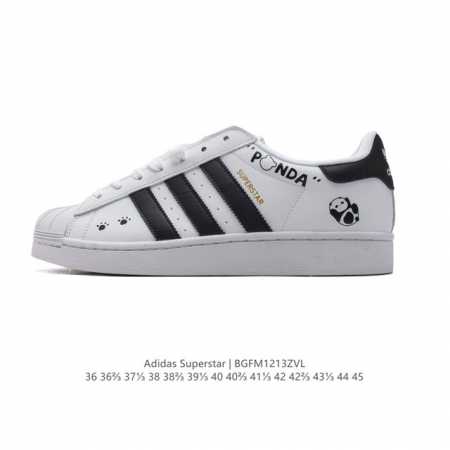 阿迪达斯 Adidas Superstar 三叶草 熊猫 运动鞋经典贝壳头板鞋 时尚男女鞋 。皮革鞋面材质 标志性的贝壳鞋头，锯齿三条纹，简约的线条。就连版型和 - 点击图像关闭