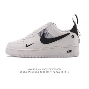 耐克 Nike Air Force 1 '07 空军一号含气垫 小白鞋 低帮百搭厚底增高休闲运动板鞋。柔软、弹性十足的缓震性能和出色的中底设计，横跨复古与现代的