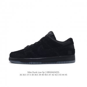 真标 耐克 Sb 系列 Nike Dunk Low Sp 运动鞋复古板鞋。作为 80 年代经典篮球鞋款，起初专为硬木球场打造，后来成为席卷街头的时尚标杆，现以经