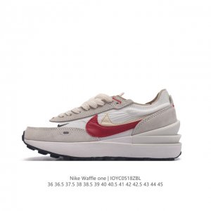 耐克 Nike Waffle One 男女子运动鞋 革新演绎 Waffle 系列经典鞋款，巧妙糅合 Nike 跑步经典传承元素及新颖创意构想。耐穿 Tpu 后跟