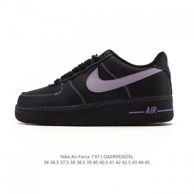 耐克 Nike Air Force 1 '07 空军一号含气垫 小白鞋 低帮百搭厚底增高休闲运动板鞋。柔软、弹性十足的缓震性能和出色的中底设计，横跨复古与现代的