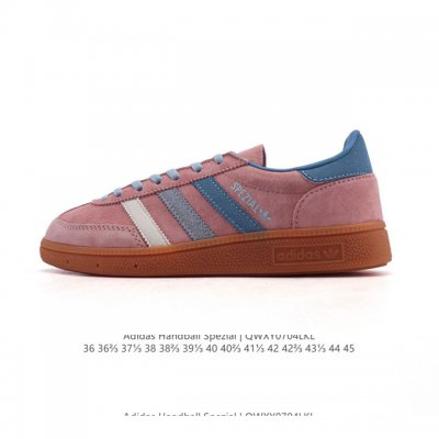 性价比版本 阿迪达斯 Adidas Handball Spezial 低帮三叶草学院风复古休闲板鞋 德训鞋 橡胶底柔软皮革经典运动鞋板鞋。圆头、缝合拼接设计、正