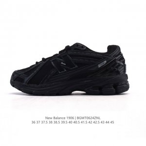 公司级 新百伦 New Balance M1906系列 复古运动鞋单品宝藏老爹鞋款。作为Nb最经典的档案鞋型之一，与 2一样，1906有着Nb最成熟的技术加持和