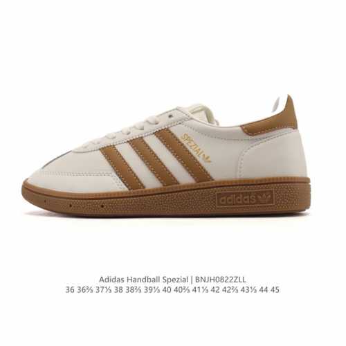 阿迪达斯 Adidas Handball Spezial 低帮三叶草学院风复古休闲板鞋 德训鞋 橡胶底柔软皮革经典运动鞋板鞋。圆头、缝合拼接设计、正面绑带、鞋舌