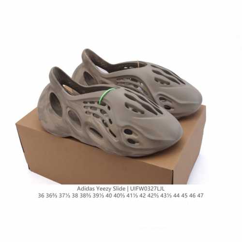 100 阿迪达斯 Adidas 系列正品椰子鞋洞洞鞋Foam外穿凉鞋防滑软底踩屎感夏款男女款凉拖鞋 酷似洞洞鞋的 Yeezy Foam Runner 更多实物照