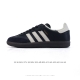 阿迪达斯 德训鞋 Adidas Originals Samba Og Shoes 经典运动鞋小白鞋 T头鞋 男女士板鞋 彰显休闲摩登风情的时尚经典鞋。它诞生于5