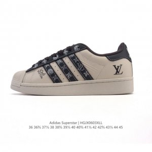 公司级 真标 阿迪达斯 Adidas Superstar 2025年新款鞋子 蛇年新款经典贝壳头系列 新款休闲板鞋潮流男女士运动鞋 路易威登联名。鞋面柔软皮革拼