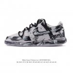 公司级 耐克Nike Court Vision Low 校园风低帮复古篮球板鞋运动鞋 解构绑带 双鞋带。延续80年代复古篮球鞋，添加学院风细节。皮革组合鞋面，利