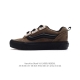 万斯 Vans Knu-Skool VR3 LX 面包鞋皮革鞋面。坎普尔 茱利安系列低帮复古硫化休闲运动板鞋“肥胖版大LOGO”要说整个年最为热门的鞋型之一，