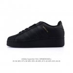 阿迪达斯 Adidas Superstar 2025年新款鞋子 蛇年新款经典贝壳头系列 新款休闲板鞋潮流男女士运动鞋 。鞋面柔软皮革拼接材质 标志性的贝壳鞋头，