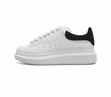 热销经典款 Alexandermcqueen 亚历山大 麦昆mcq 运动小白鞋厚底增高闪尾光滑牛皮平底鞋休闲鞋 时尚男女板鞋潮运动鞋 火爆到大街小巷无人不知 无 - 点击图像关闭