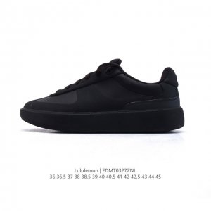 210 【公司级】Lululemon Cityverse 露露乐蒙 板鞋 小白鞋，Lulu家的第一双男女款板鞋，做的真心不错，颜值挺高的，上脚很轻盈，脚感还算舒
