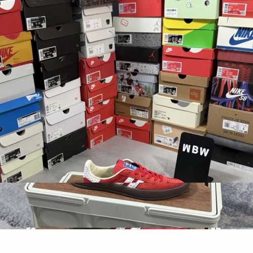 特价福利 ad Gazelle Indoor Trainers 羚羊内训系列低帮复古百搭休闲运动德训风板鞋 90年代经典的复刻版 自60年代以足球训练鞋面世以来