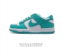 耐克 Nike Sb Dunk Low Pro 男女同款运动鞋复古板鞋，尽情迈步，彰显个性风采。采用皮革鞋面，经久耐穿，塑就如元年款 Dunk 般的复古质感。鞋