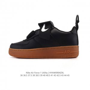 耐克Nike Air Force 1 Utility Bhm Qs空军一号低帮百搭休闲运动板鞋。柔软、弹性十足的缓震性能和出色的中底设计，横跨复古与现代的外型结
