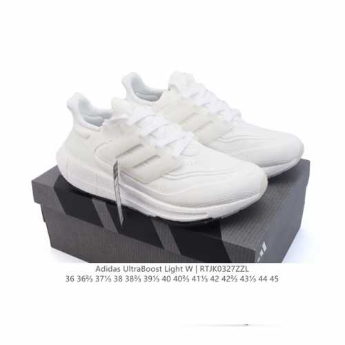 140 阿迪达斯 .老爹鞋 全新Adidas Ultra Light Boost 系列超轻升级，10周年新一代缓震运动跑鞋。在阿迪达斯Boost跑鞋面世十周年之