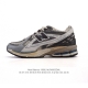 公司级 新百伦 New Balance M1906系列 复古运动鞋单品宝藏老爹鞋款。作为Nb最经典的档案鞋型之一，与 2一样，1906有着Nb最成熟的技术加持和