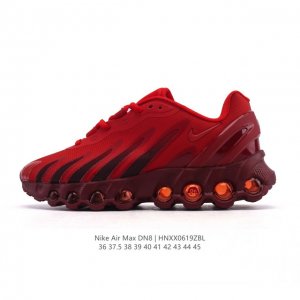 耐克 Nike Air Max Dn8 全掌气垫科技运动跑步鞋Fq7860-005。鞋款采用醒目渐变织物和动态波浪状结构鞋面，搭配黑色中底和外底，以及迷你黑色