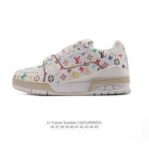 公司级 路易威登 Louis Vuitton Lv路易威登板鞋 时尚运动鞋潮厚底增高男女鞋。舒适防滑底和百搭性霸屏整个时尚娱乐圈，细节调整完美主义！采用柔软皮革