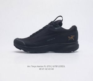 新品实拍篇 东莞原产版#男鞋真标半码制#升级原楦原纸版开发版型#采用同源一致一体成型热熔鞋面材质 带防泼水功能 #搭载85%压缩eva缓震中底技术#独立开模vi