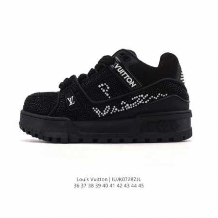 公司级 路易威登 Louis Vuitton Lv路易威登板鞋 2025年新款 闪亮钻石鞋面 时尚运动鞋潮厚底增高男女同款板鞋。舒适防滑底和百搭性霸屏整个时尚娱 - 点击图像关闭