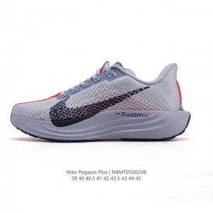 公司级 耐克 Nike Reactx Pegasus Plus Next Nature 超级飞马跑步鞋 厚底增高运动老爹鞋。登月兼顾迅疾外观和稳固脚感，后跟覆面
