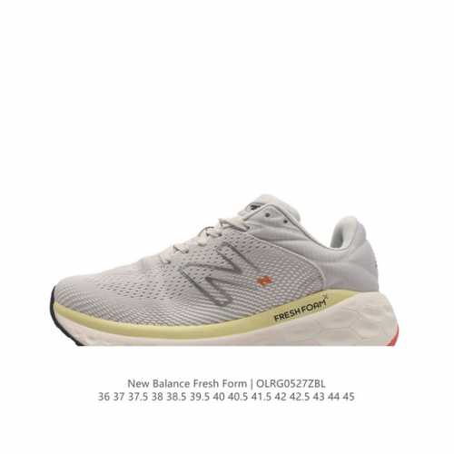 新百伦 [New Balance] Fresh Form 男女士运动鞋 厚底增高跑鞋。这款跑鞋不仅有着以大数据为基础的fresh Foam虎蜂大底，还有着独创的