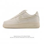 耐克 Nike Air Force 1 '07 Low 空军一号含气垫 低帮 小白鞋 百搭厚底增高休闲运动板鞋。柔软、弹性十足的缓震性能和出色的中底设计，横跨复