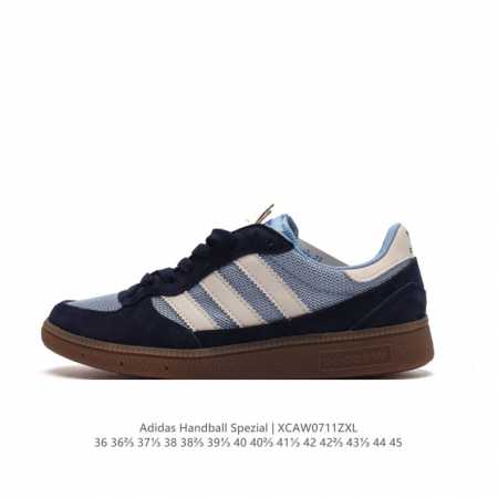 阿迪达斯 Adidas Handball Spezial 低帮学院风复古休闲板鞋 德训鞋 橡胶底织物皮革拼接鞋面 经典运动鞋板鞋。圆头、缝合拼接设计、正面绑带、 - 点击图像关闭