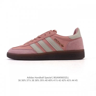 阿迪达斯 Adidas Handball Spezial 低帮三叶草学院风复古休闲板鞋 德训鞋 橡胶底柔软皮革经典运动鞋板鞋。圆头、缝合拼接设计、正面绑带、鞋舌