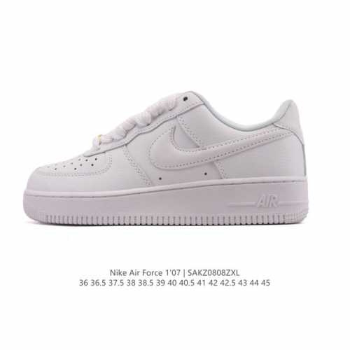 耐克 Nike Air Force 1 '07 Low 空军一号 小白鞋 含气垫 低帮百搭厚底增高休闲运动板鞋。柔软、弹性十足的缓震性能和出色的中底设计，横跨复