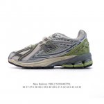新百伦 New Balance M1906系列 复古运动鞋单品宝藏老爹鞋款。作为Nb最经典的档案鞋型之一，与2002一样，1906有着Nb最成熟的技术加持和复古