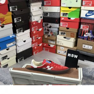 特价福利 ad Gazelle Indoor Trainers 羚羊内训系列低帮复古百搭休闲运动德训风板鞋 90年代经典的复刻版 自60年代以足球训练鞋面世以来