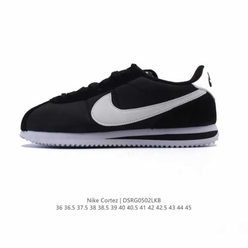 nike Classic Cortez Nylon 耐克阿甘鞋男女子运动鞋。秉承元年款经典风格，糅合防水鞋面设计，令双足保持干爽舒适。防水锦纶鞋面强势抵御风雨侵