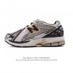 降价原价 元 新百伦 New Balance M1906系列 复古运动鞋单品宝藏老爹鞋款。作为Nb最经典的档案鞋型之一，与 2一样，1906有着Nb最成熟的技术