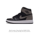 耐克 男女同款运动板鞋 Nike Air Jordan 1 Retro High OG 乔丹一代aj1 乔1 AJ1 篮球鞋复刻运动鞋。皮面高帮板鞋的设计灵感源