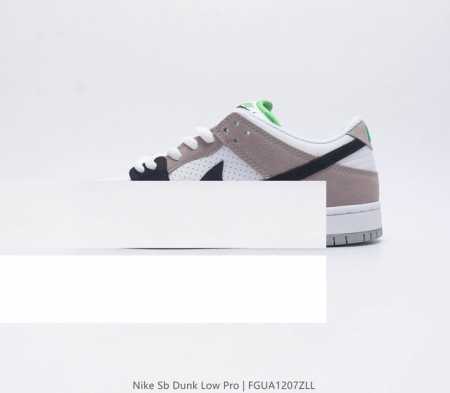 耐克 Nike Sb Dunk Low Pro 男 女滑板鞋 经典复古运动鞋 采用低帮设计，塑就经典 Dunk 风格。鞋垫后跟搭载 Zoom Air 气垫，加衬 - 点击图像关闭