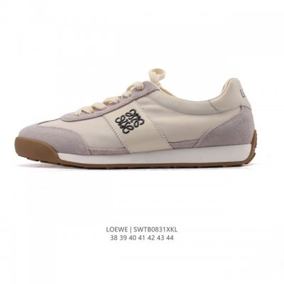 公司级 Loewe 罗意威 Ballet Runner 皮革织物拼接 简约圆头 系带 低帮 运动休闲鞋这双鞋是Loewe新发布的Ballet Runner 2.
